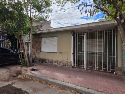CASA A RESTAURAR EN BARRIO BOMBAL DE CIUDAD