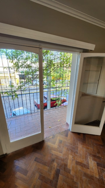LOCAL CON DEPARTAMENTO EN AV. SAN MARTÍN DE GODOY CRUZ