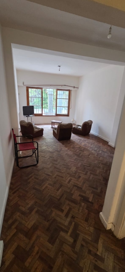 VENTA DE 5 DEPARTAMENTOS SOBRE AVENIDA SAN MARTÍN