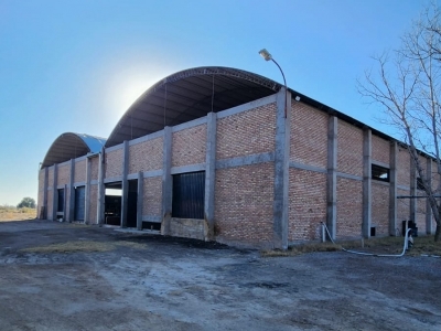 BODEGA EN SANTA ROSA  SOBRE CARRIL NORTE