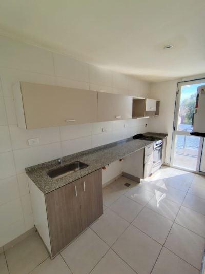 DEPARTAMENTO EN CALLE SAN MARTIN DE MAIPU